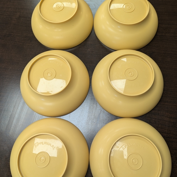 Tupperware Yellow Bowls Set of 6 - Picture 1 of 4
